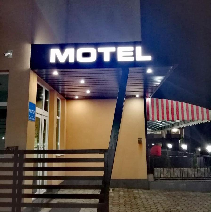 Motel Calypso Травник Экстерьер фото